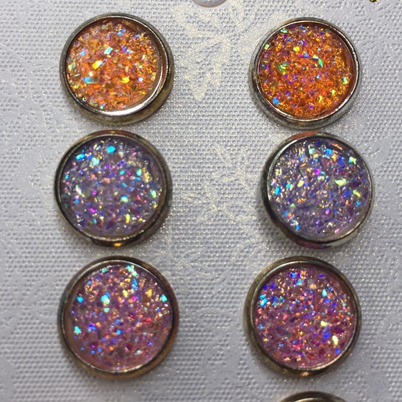 Druzy Stud Earrings Rainbow - Picture 5 of 6